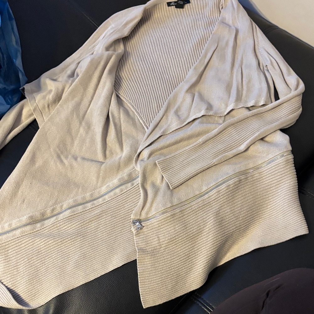 Elegant Beige Women's Cardigan